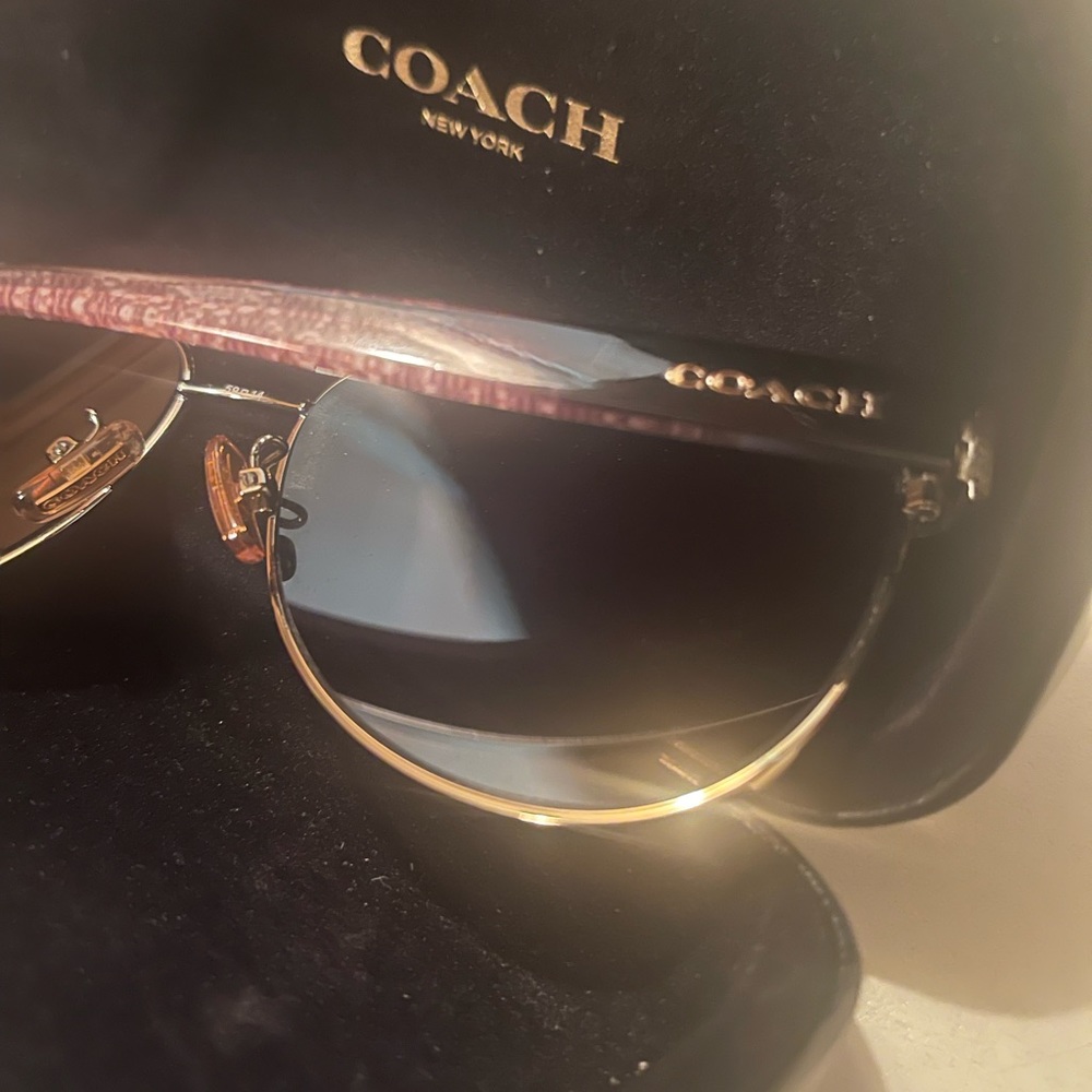Women’s Coach Sunglasses - Picture 4 of 7